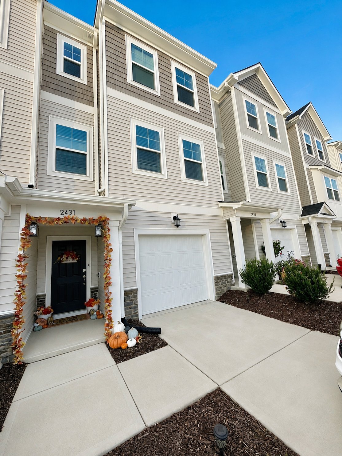 Building Photo - 2431 Chert Ln
