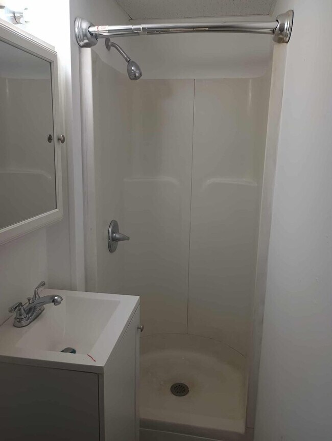 Building Photo - 16-18 Orchard Street