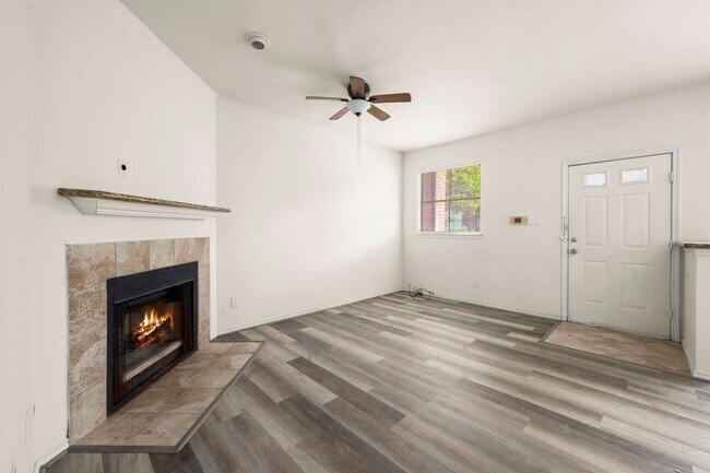 Building Photo - 1103 Dulles Ave