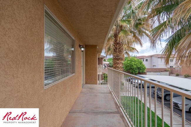 Building Photo - Pet Friendly 2 Bedroom 2 Bathroom Condo.