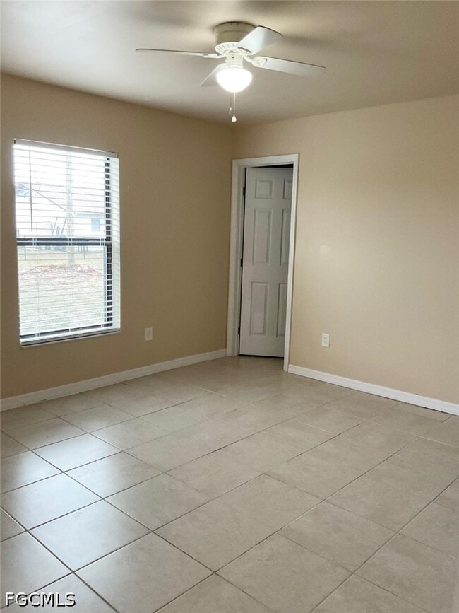 Building Photo - 3408 SW 7th Pl