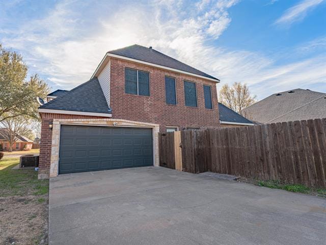 Building Photo - 210 Sendero Dr