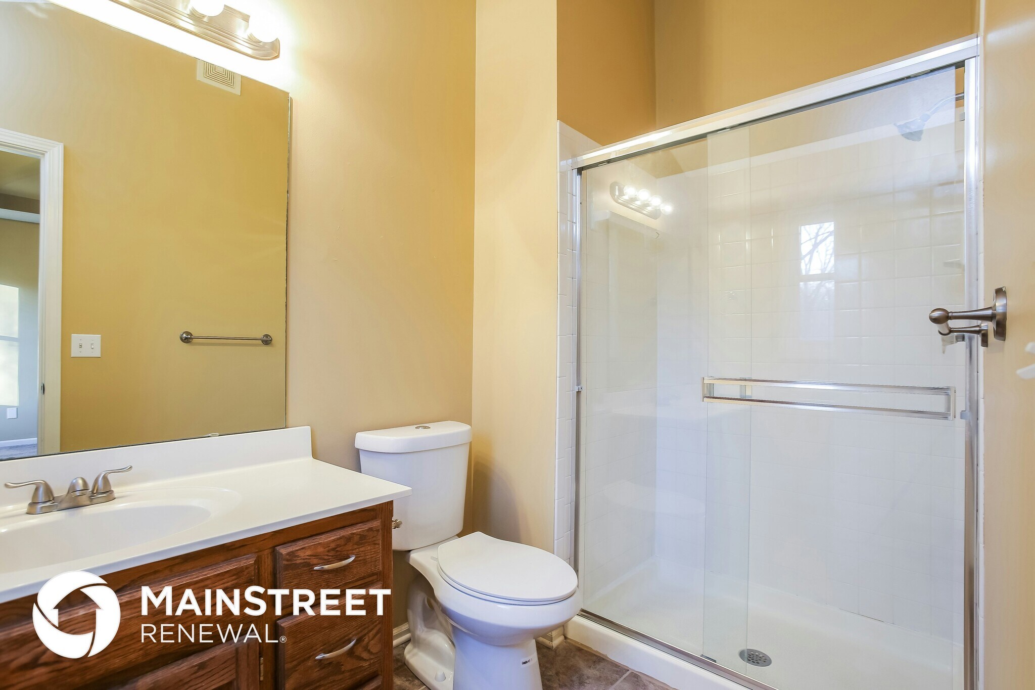 Building Photo - 6500 N Elmwood Ct