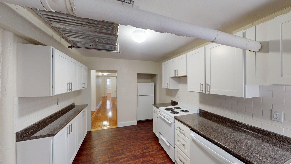 Building Photo - 92 Corey Rd