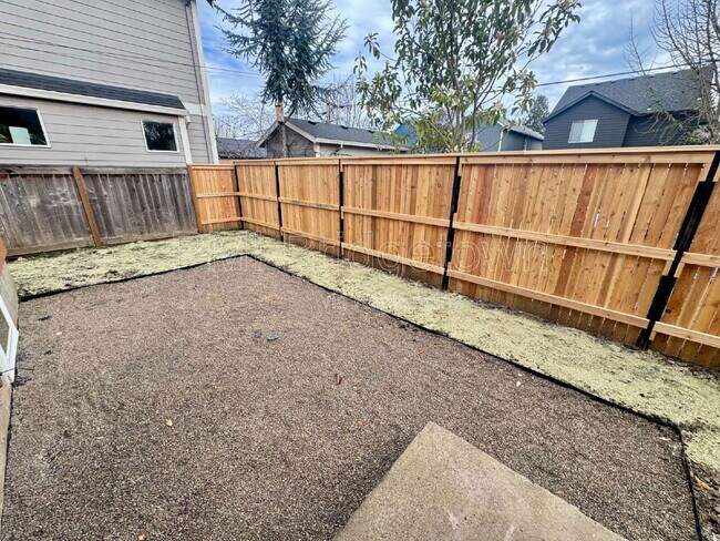 Building Photo - 7300 N Mobile Ave