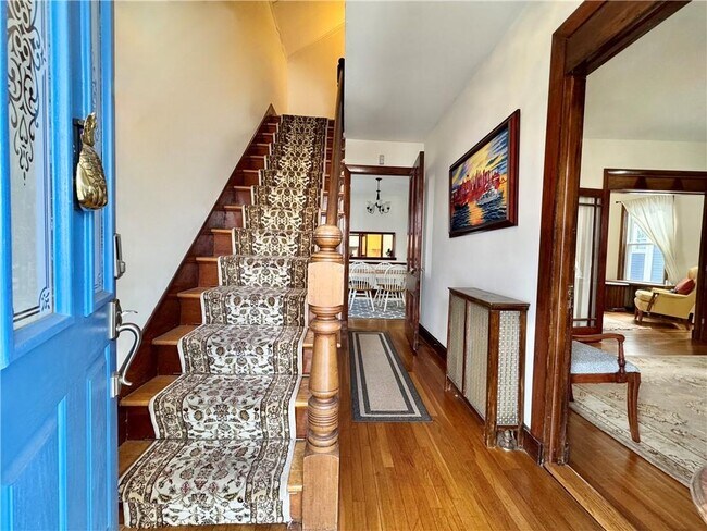 Building Photo - 7 Congdon Ave