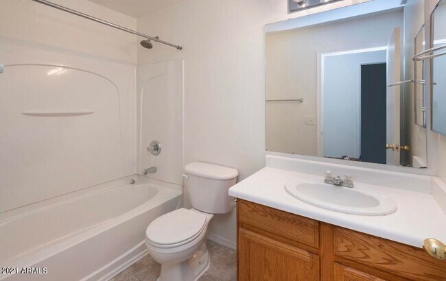 Building Photo - 12225 W Flanagan St