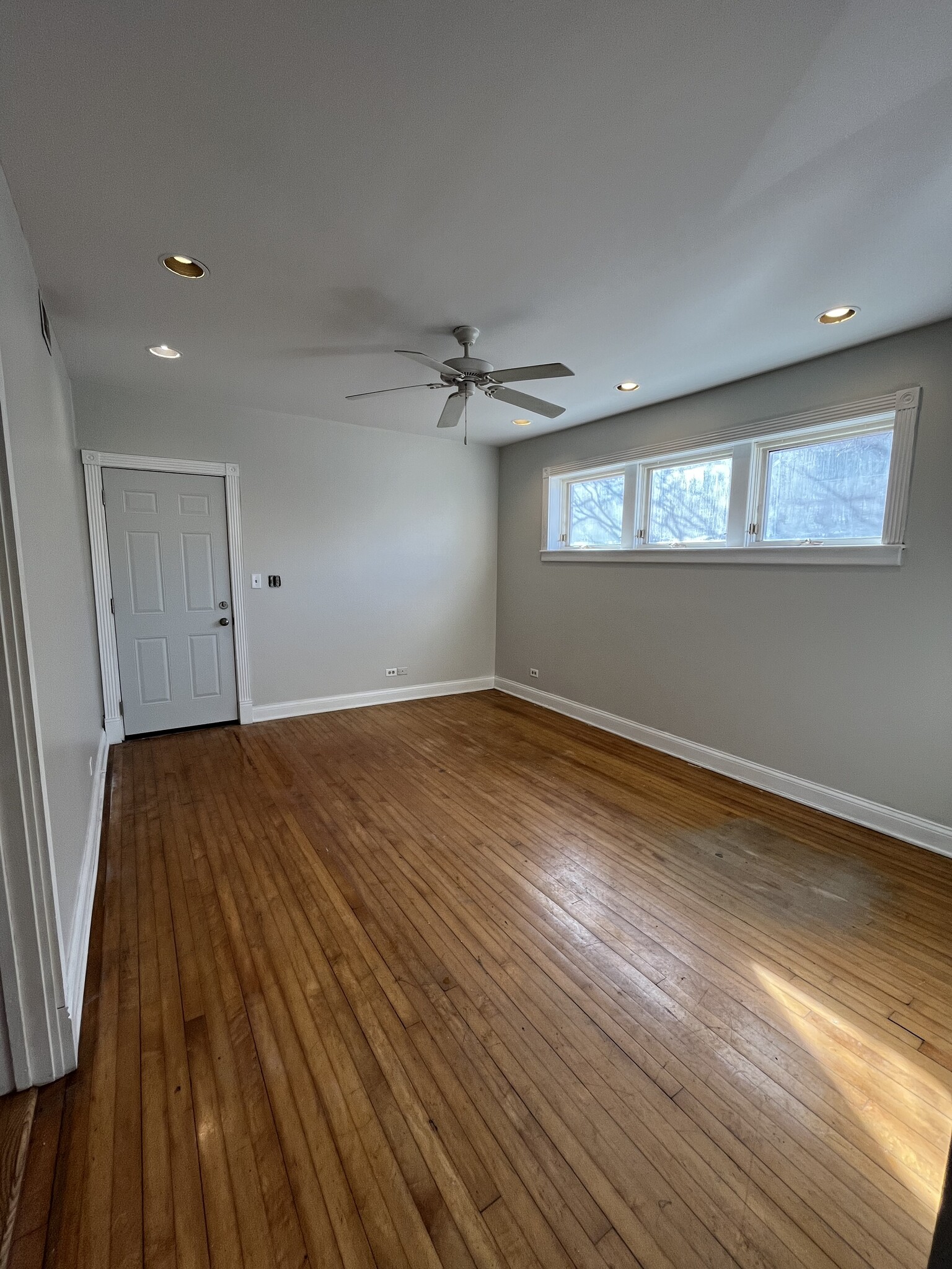 Dining room/den - 2459 W Moffat St