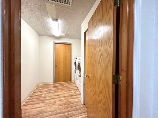 Building Photo - One Of The Top Rated Gems Of 2026: Serene 3 Bed + Bonus Room, 2.5 Bath Spacious House!