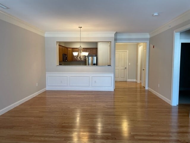 Building Photo - 10 Braemoor Woods Rd