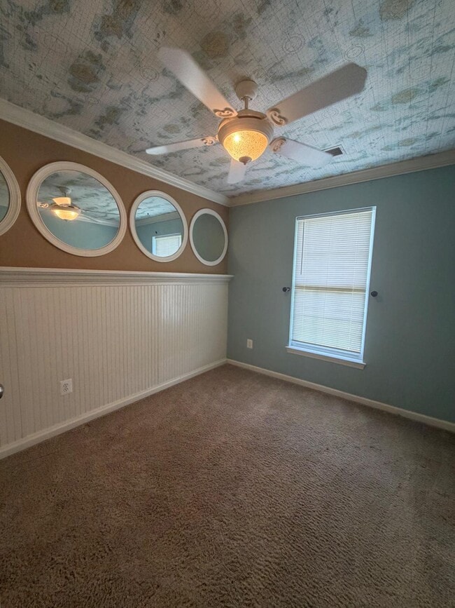Building Photo - 701 Monroe Point Dr