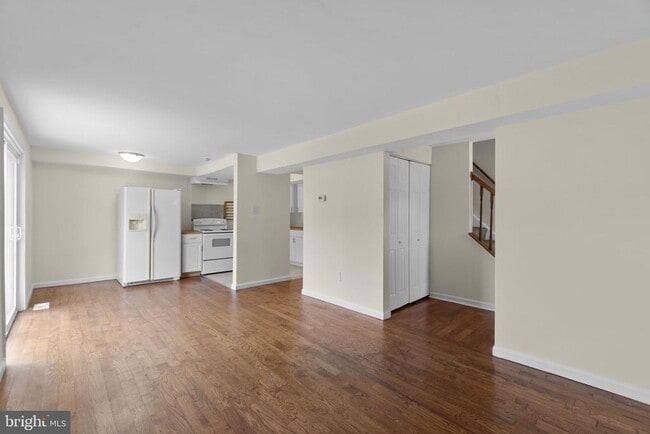 Building Photo - 10289 Daystar Ct