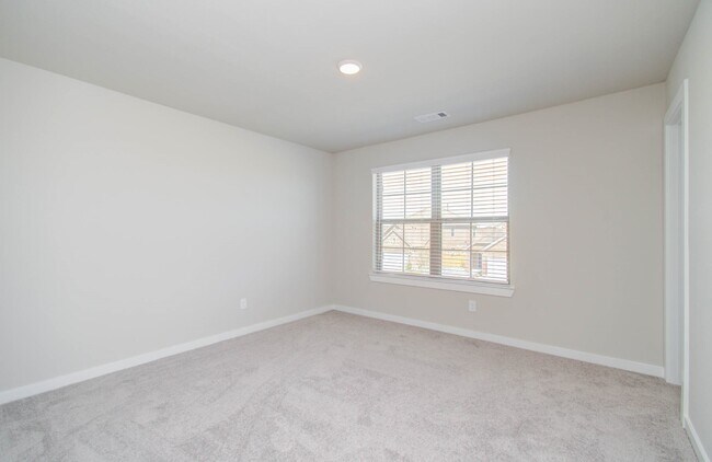 Building Photo - 21611 Sandy Dune Dr