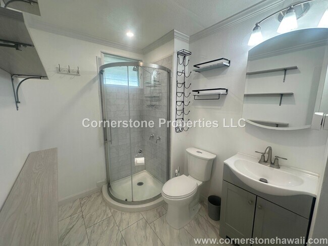 Building Photo - 805 Alewa Dr