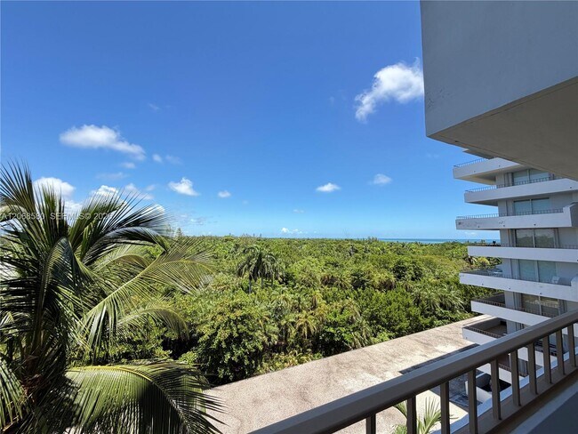 Building Photo - 155 Ocean Ln Dr