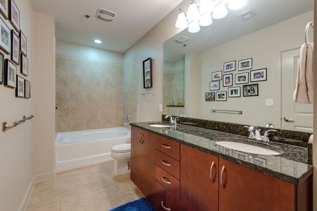 Building Photo - Downtown Luxury Living at The Encore