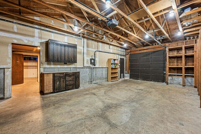 Building Photo - 7547 13th Ave SE