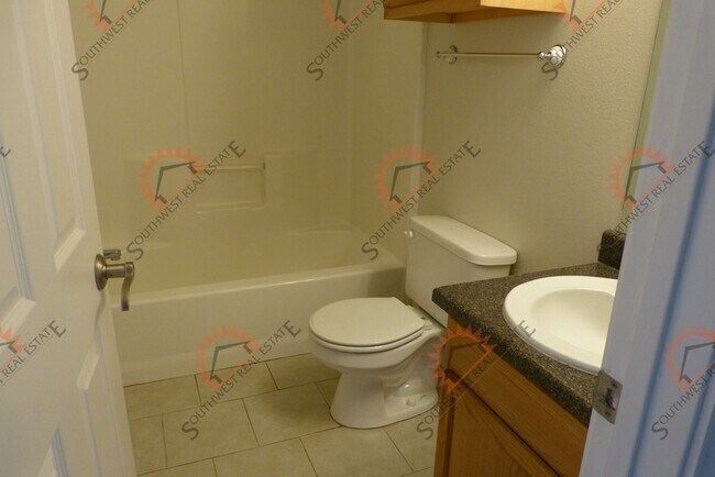 Building Photo - 901 Stanton Pl