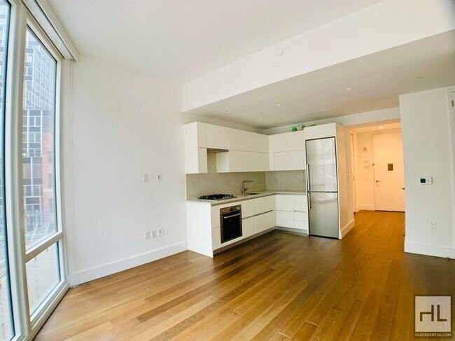 Building Photo - East 44th Street