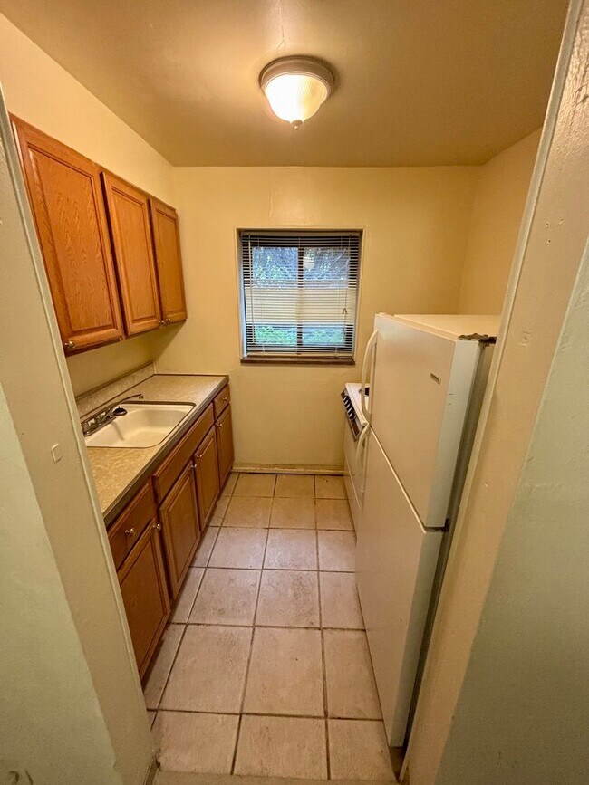 Interior Photo - Sutton Place