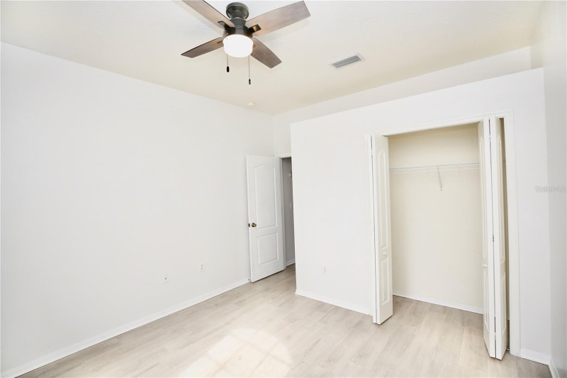 Building Photo - 24421 Breezy Oak Ct