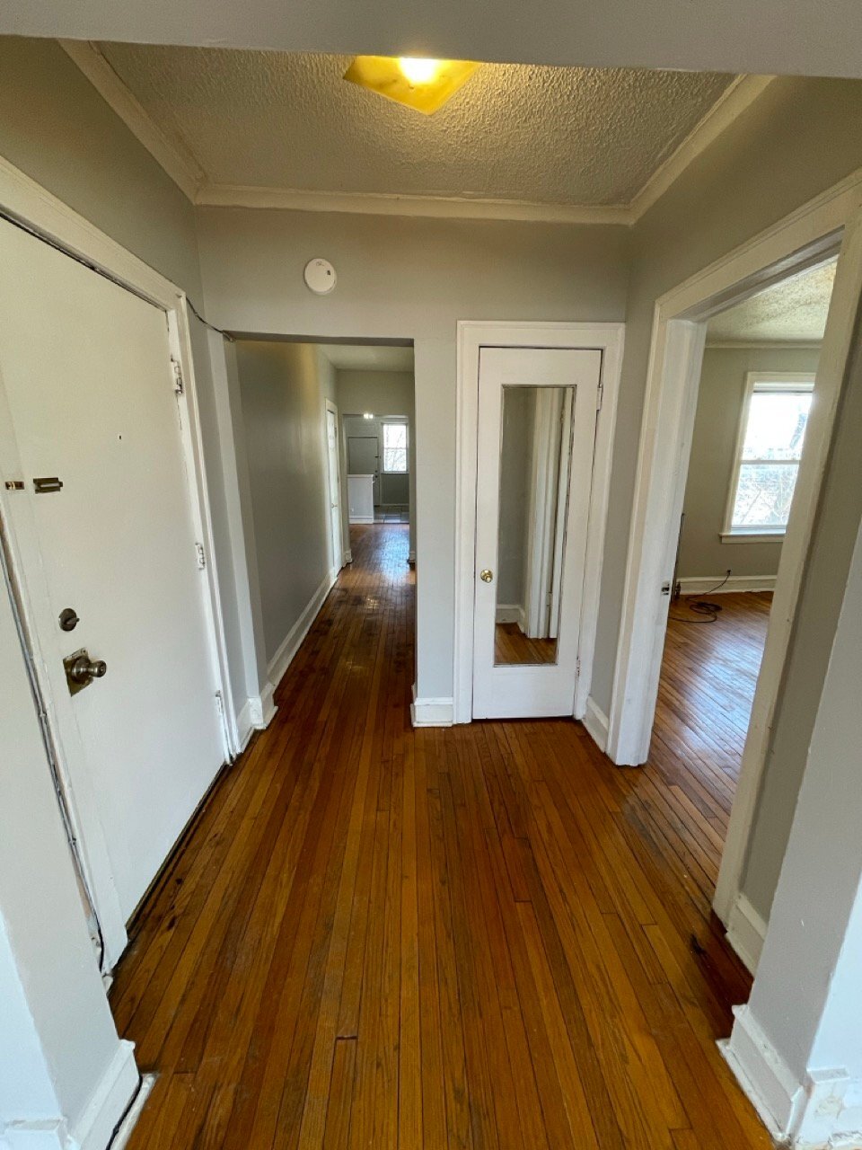 Building Photo - 7931 S Manistee Ave