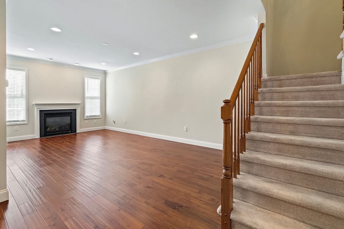 Building Photo - 86 Deepwater Cir