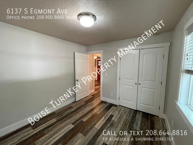 Building Photo - 6137 S Egmont Ave