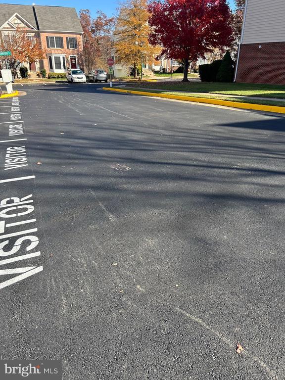 Building Photo - 9841 Cheshire Ridge Cir