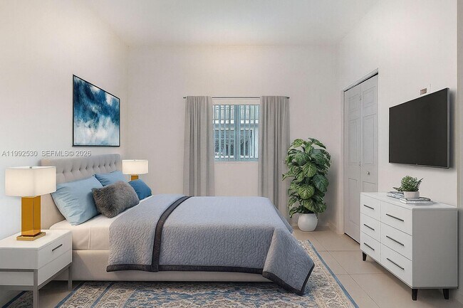 Building Photo - 519 SW 5th Ave