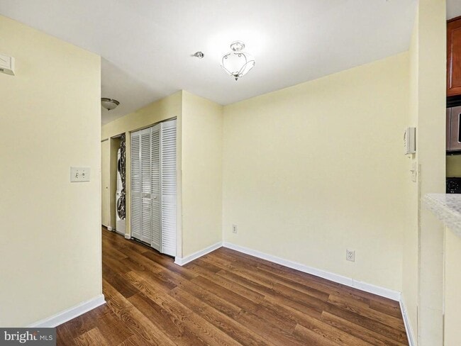 Building Photo - 33 Fern Oak Cir