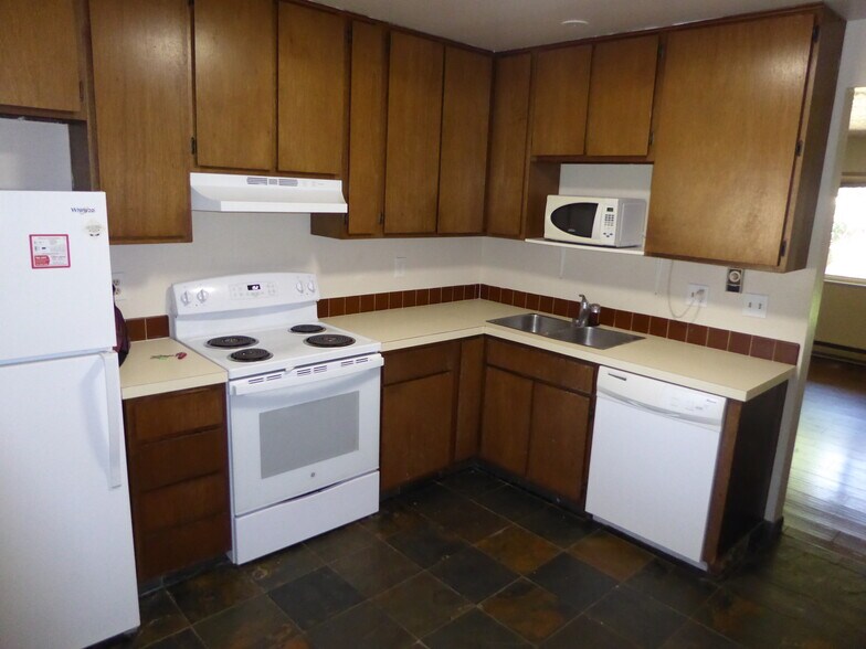 Building Photo - 1701 Erin Ct
