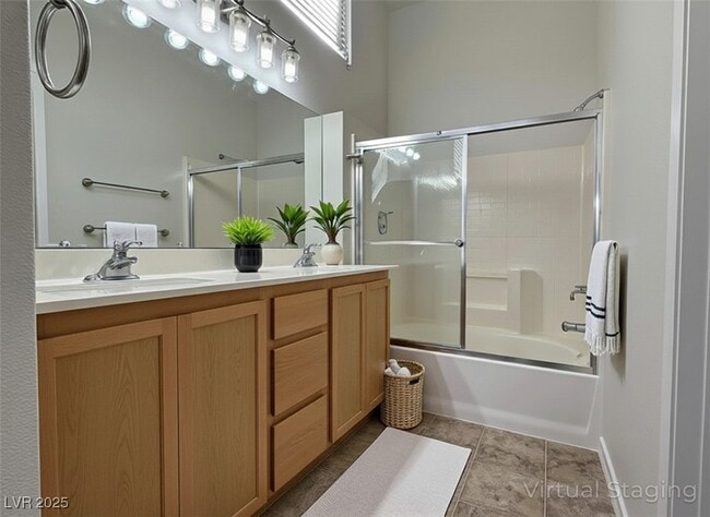 Building Photo - 5934 Gingham St