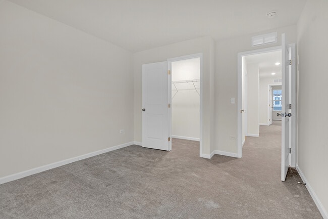 Building Photo - 5917 Hawkweed Dr