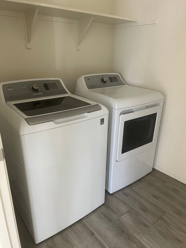 Laundry room - 44124 W Palo Olmo Rd