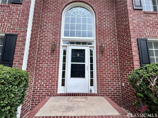 Building Photo - 120 Cedar Springs Pl