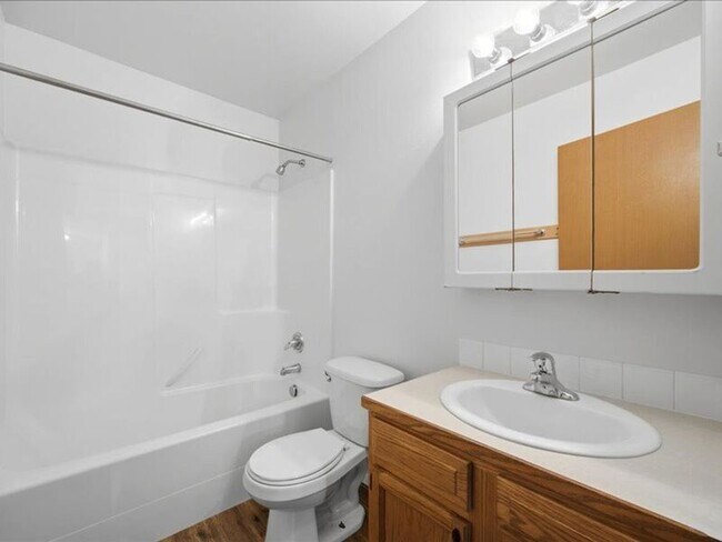 Building Photo - 6405 Chapel Hill Blvd