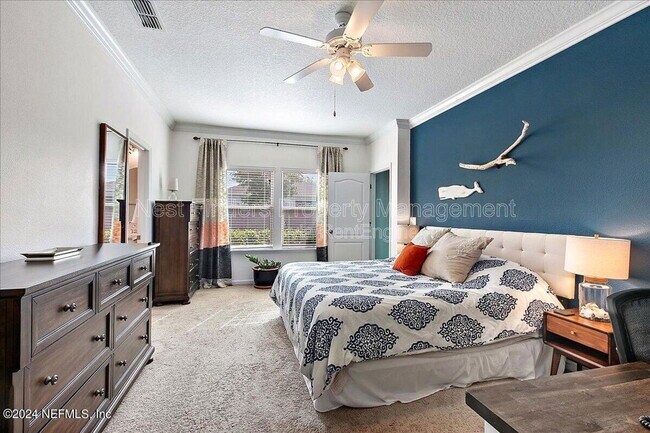 Building Photo - 61 MOORINGS COURT