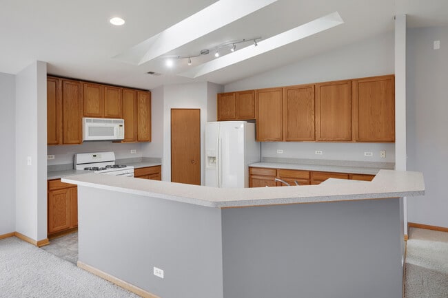 Building Photo - 2614 Loren Ln