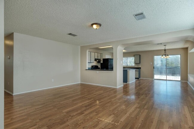 Building Photo - 3205 Settlement Dr