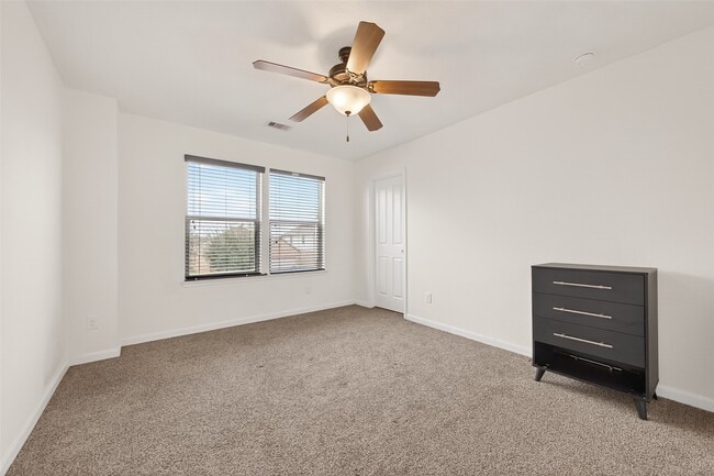 Building Photo - 11006 Jacob Crossing Dr