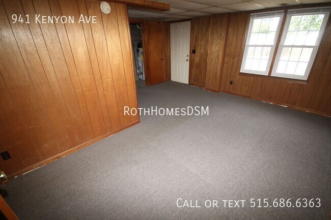 Building Photo - 941 Kenyon Ave