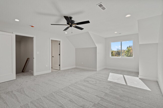 Building Photo - 2801 Easley Cabin Cir