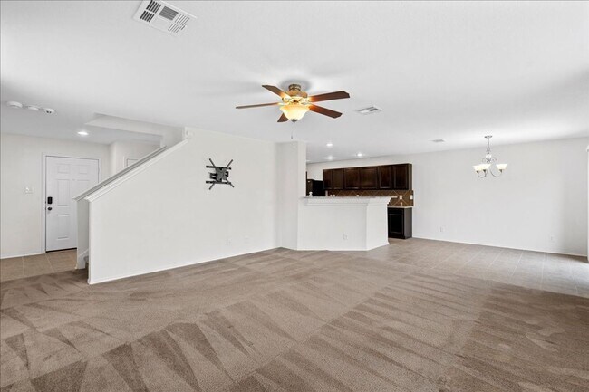 Building Photo - 142 Rummel Dr