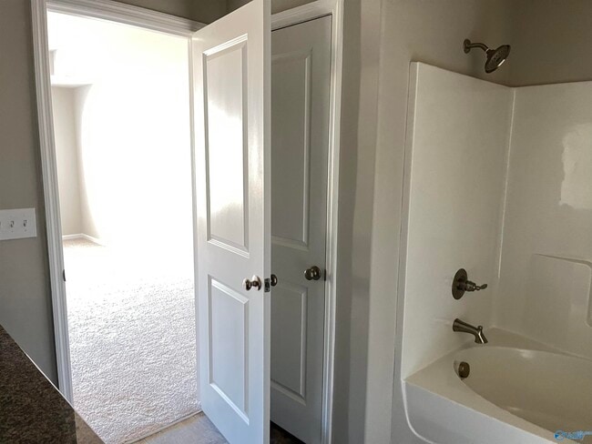 Building Photo - 103 Ocean Springs Ave