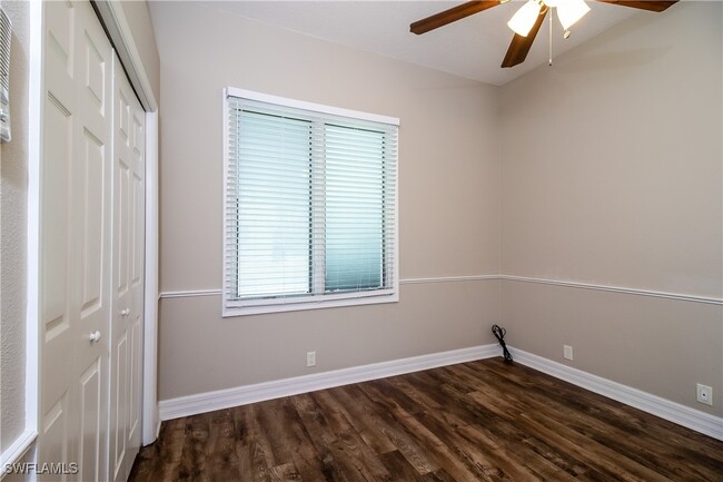 Building Photo - 870 Ohio Ct