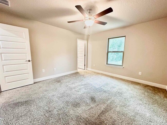 Building Photo - 7797 Ira Dr