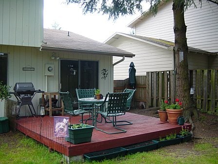 Deck - 271 146th Pl NE