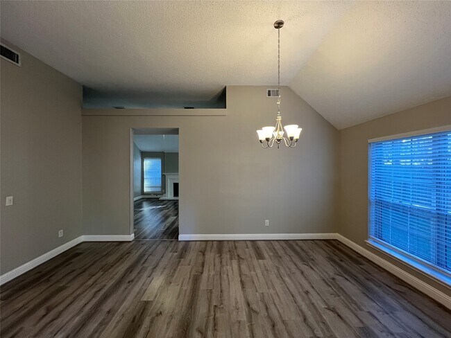 Building Photo - 187 Sandpebble Dr