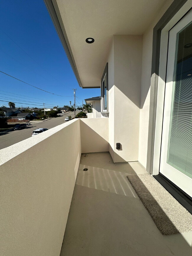 Building Photo - Ocean Views | Rooftop Deck | New Construction | For Lease $4,200/mo.